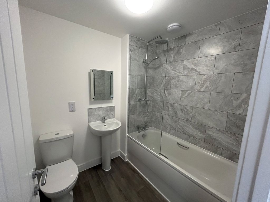 Property photo 3 of 15 Picture No. 18