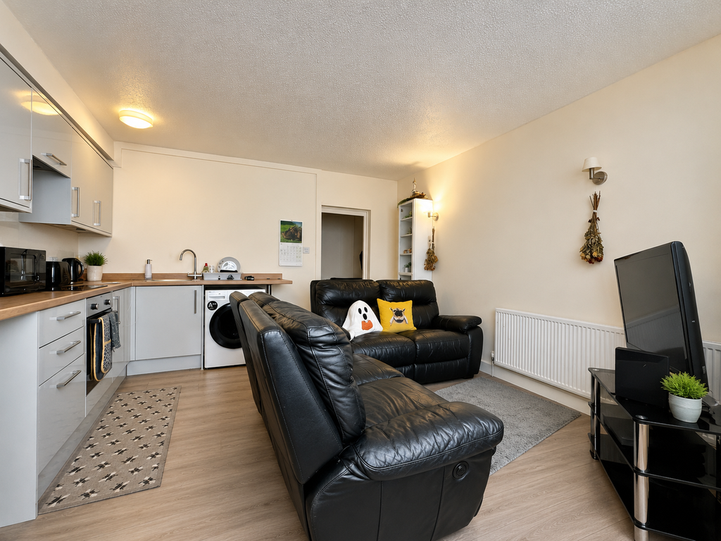 Property photo 2 of 6