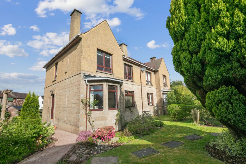 Property photo 2 of 22