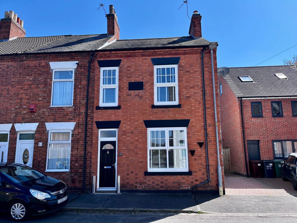 Property photo 1 of 33