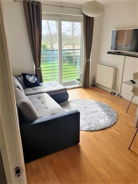 Property photo 2 of 7 Lounge / Kitchen