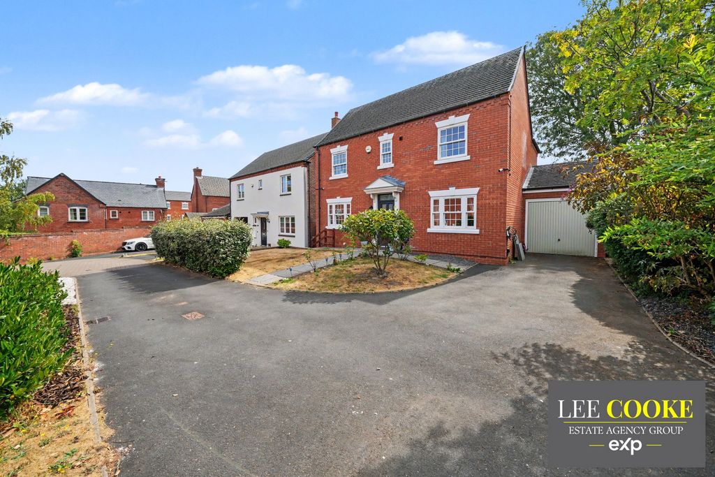 Property photo 1 of 47