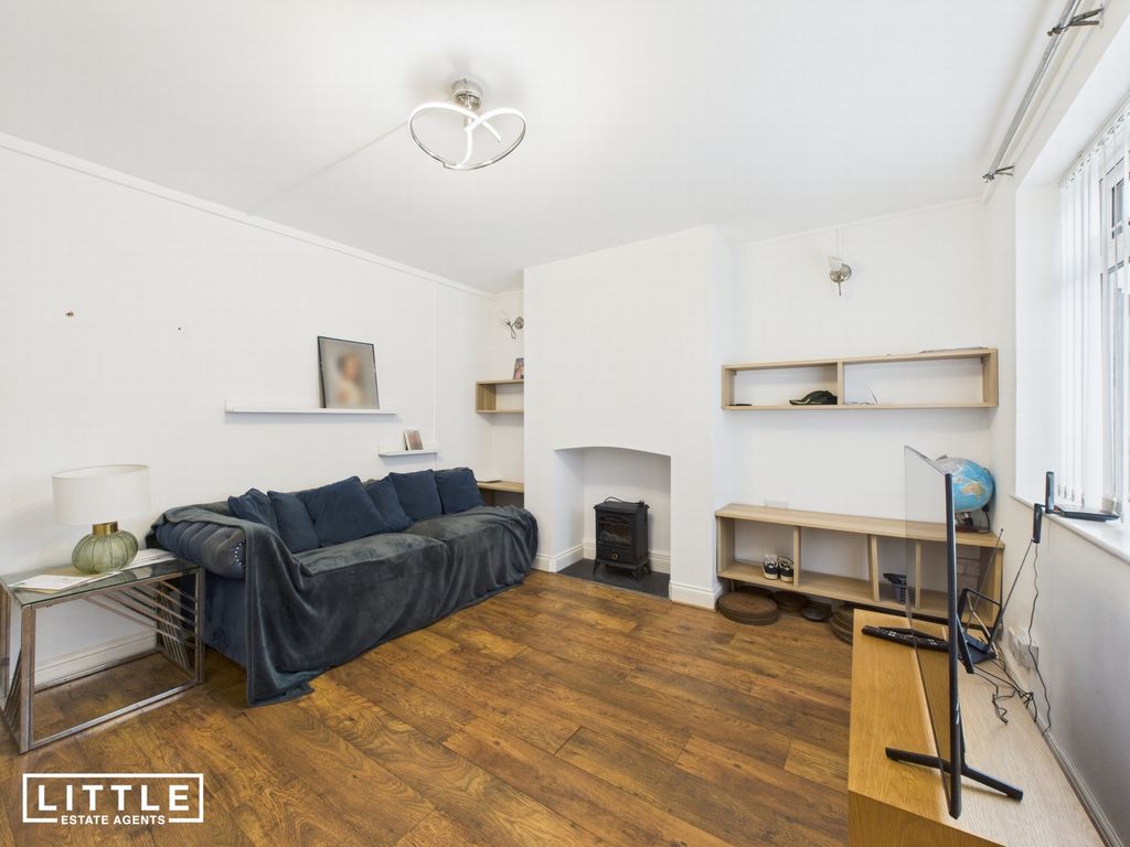 Property photo 2 of 10 Photo 1