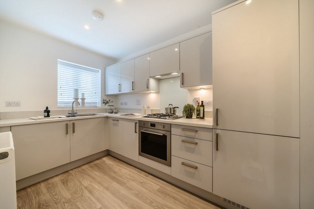 Property photo 2 of 12