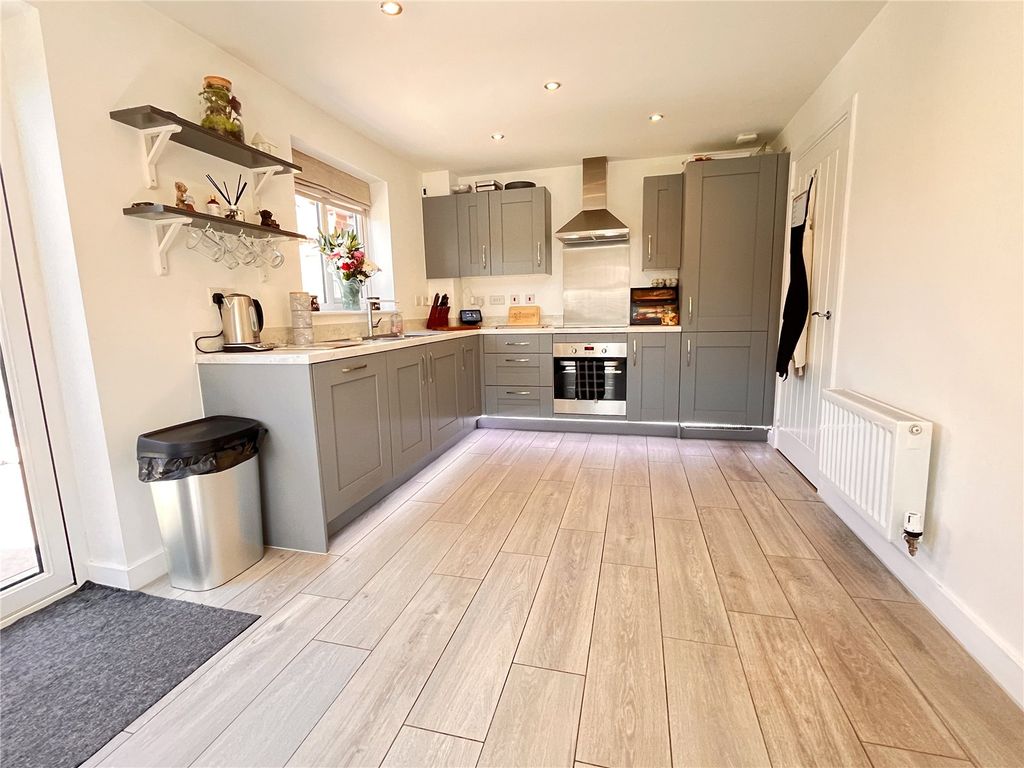 Property photo 2 of 22 Picture No. 07