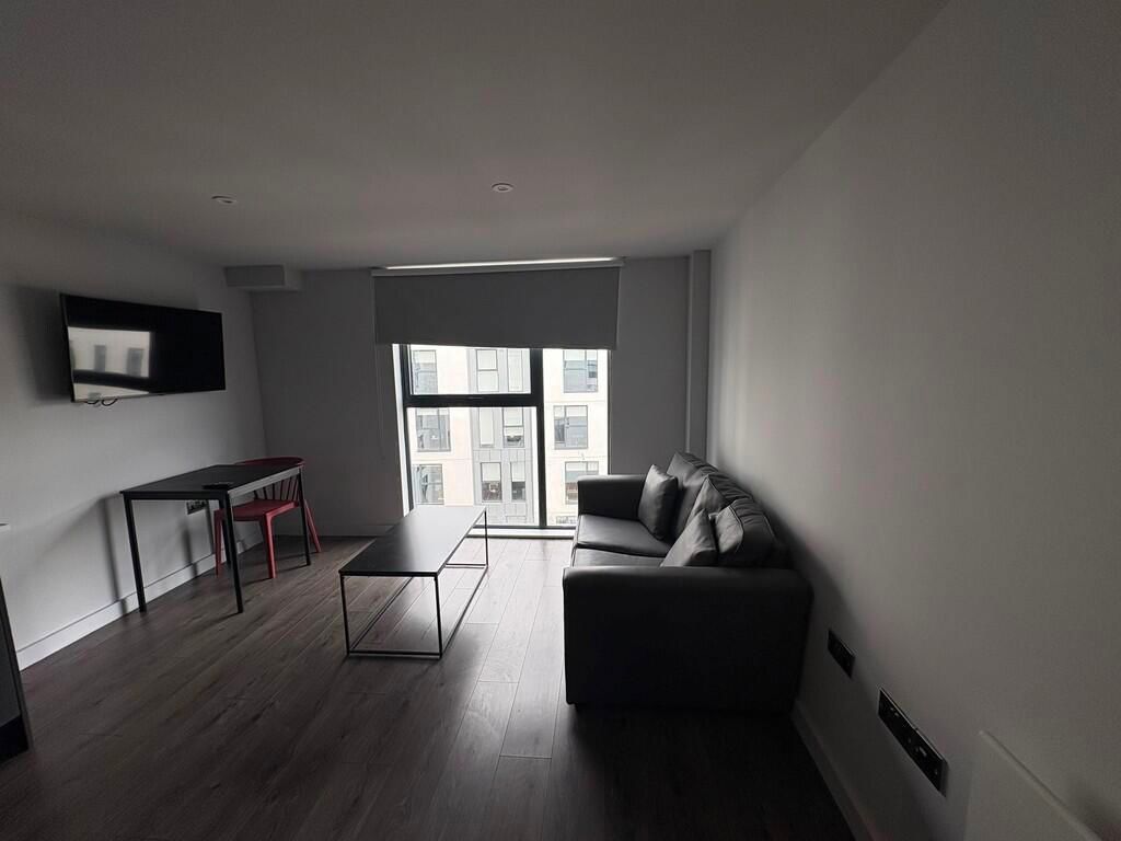 Property photo 2 of 25