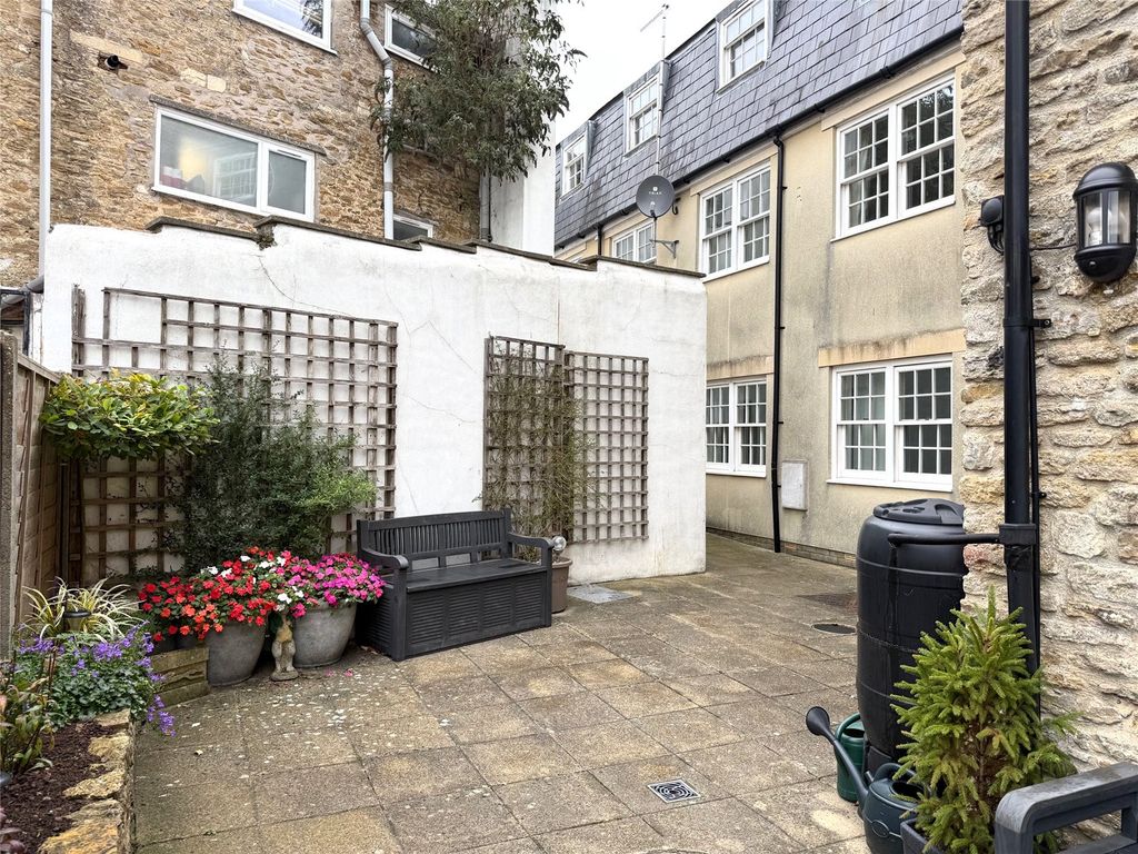 Property photo 2 of 11 Picture No. 03