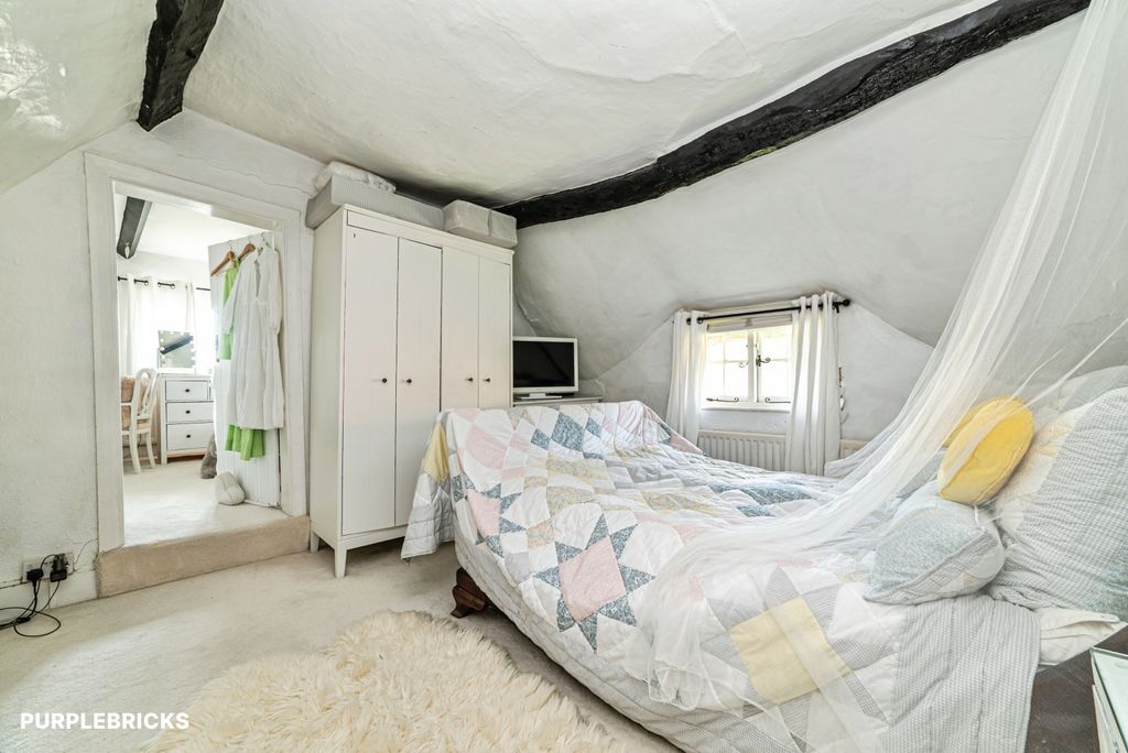 Property photo 2 of 46