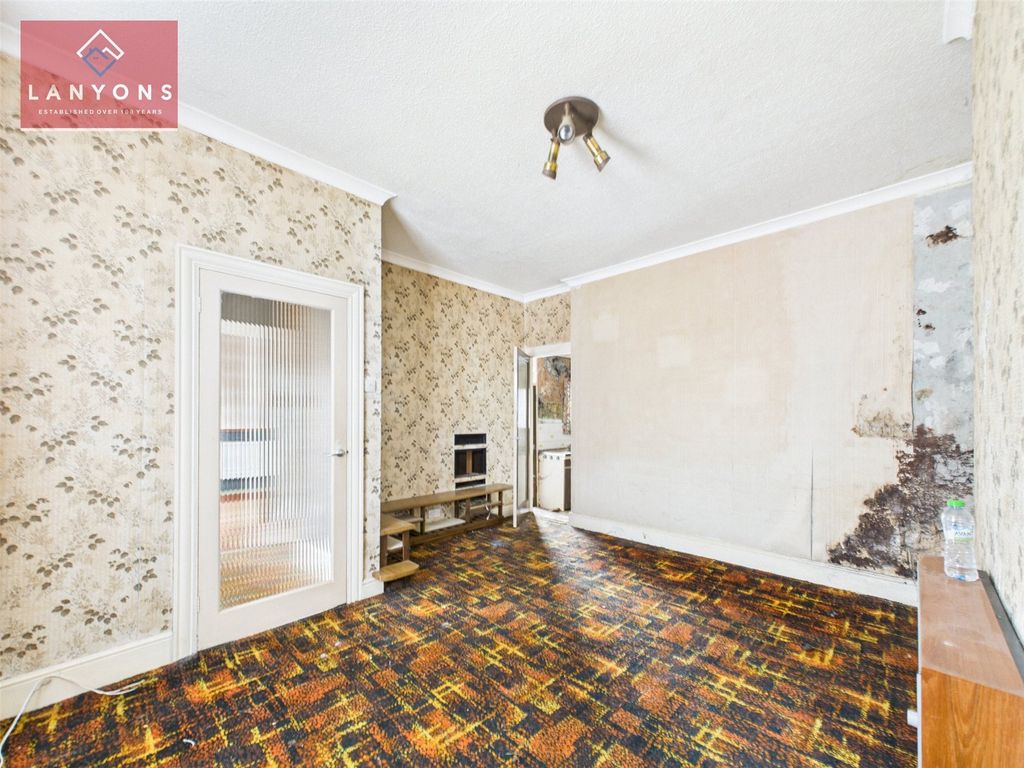Property photo 3 of 14 Picture No. 35