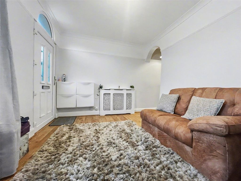 Property photo 3 of 10 Picture No. 06