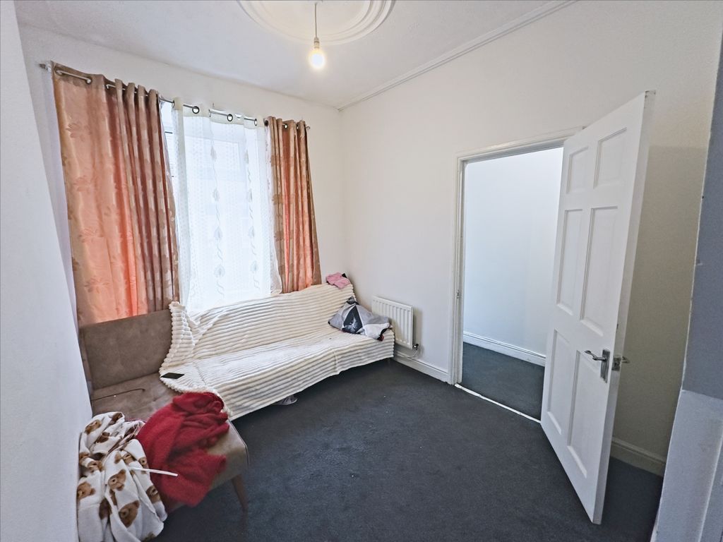 Property photo 2 of 24