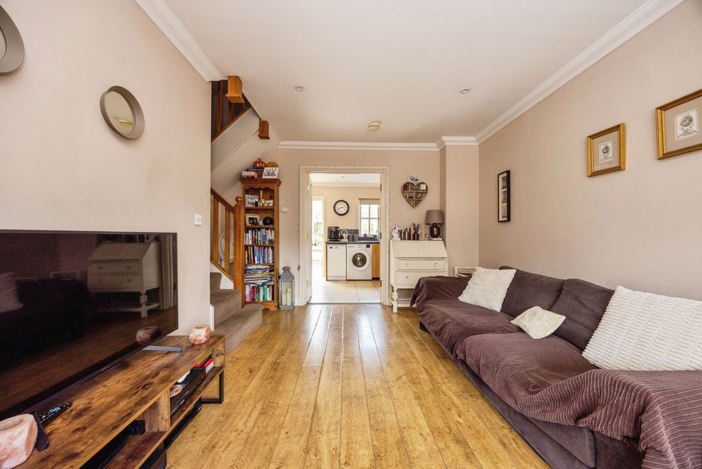 Property photo 2 of 20 Pbox-Img.Jpg