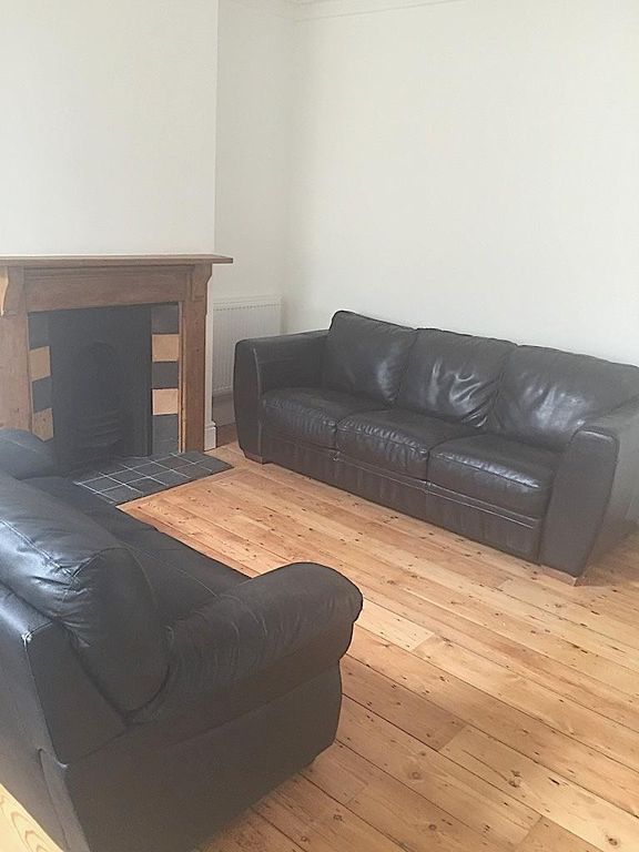 Property photo 3 of 14 47-Lounge.Jpg