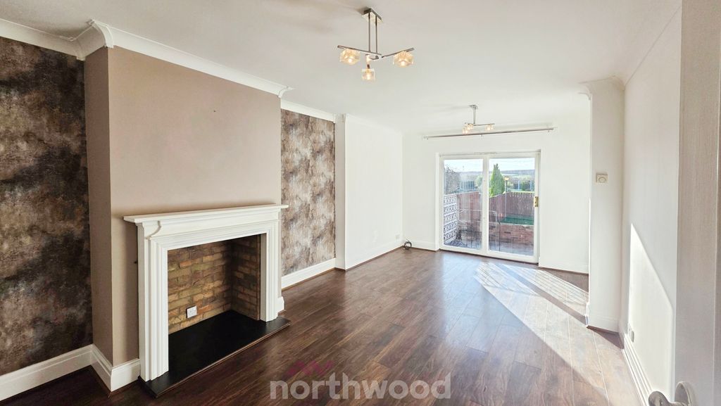 Property photo 2 of 35