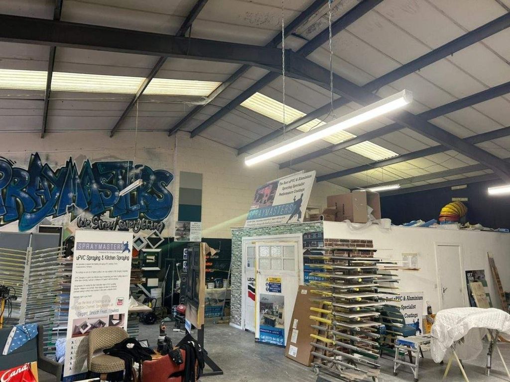 Property photo 2 of 3