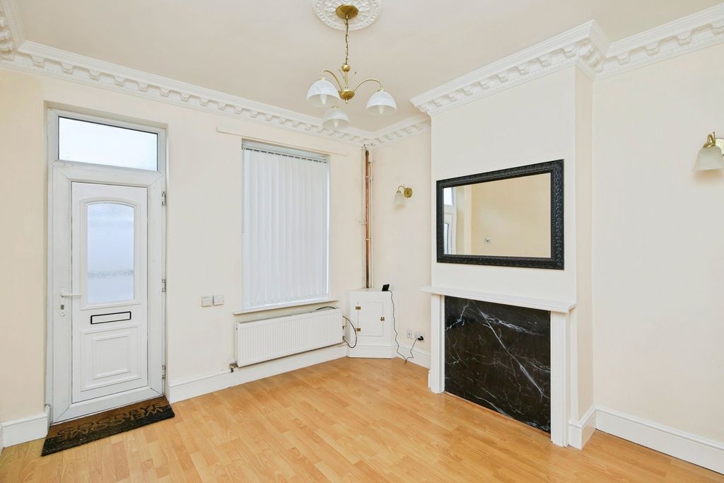 Property photo 2 of 15 Photo
