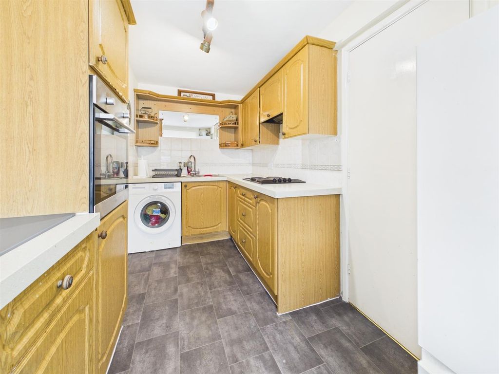 Property photo 3 of 10 Cam05510G0-Pr0229-Still007.Jpg