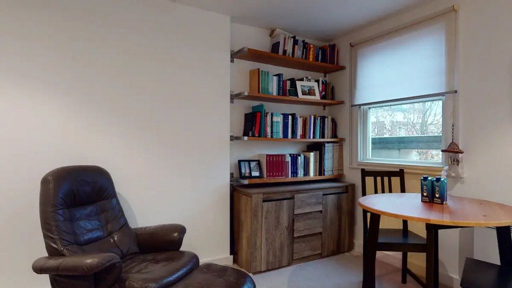 Property photo 2 of 11 Picture No. 05