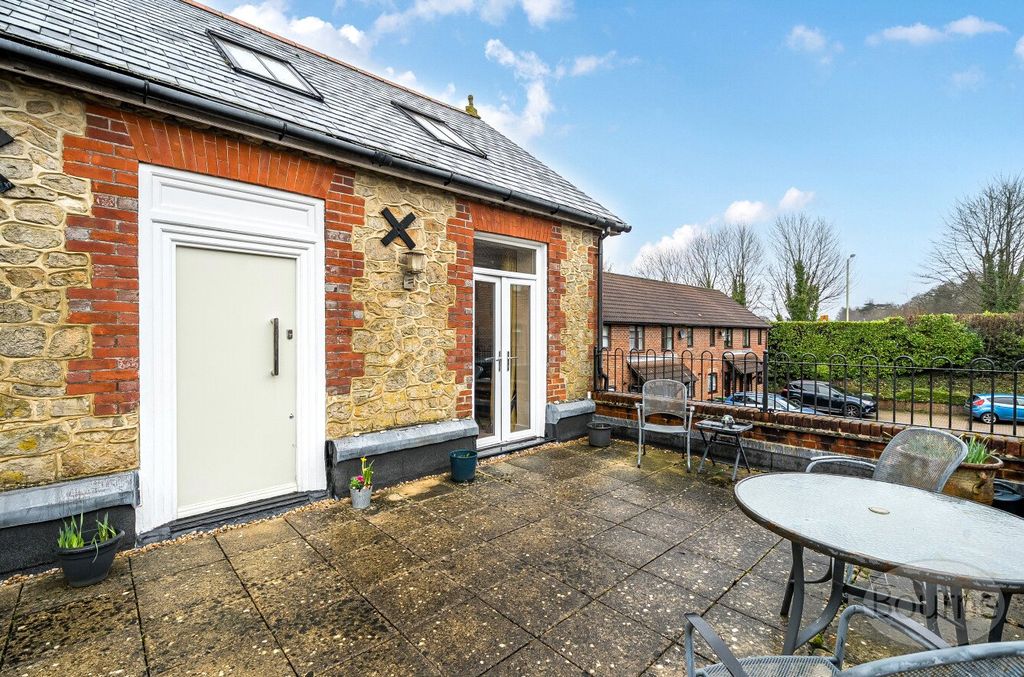 Additional image 16 of 2 bed flat for saleStation Road, Liphook, Hampshire GU30