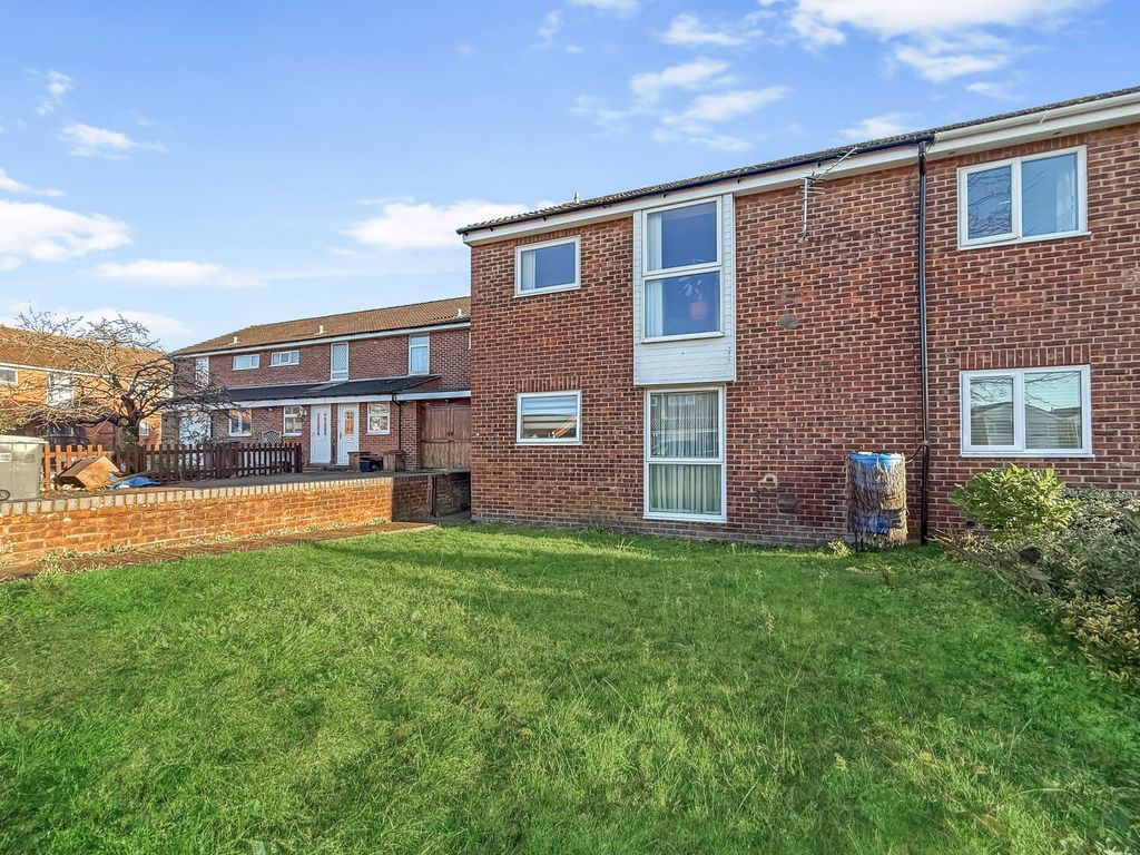 Property photo 2 of 16