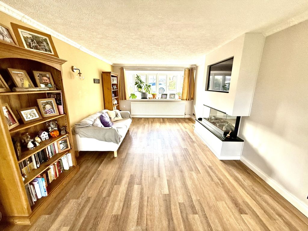 Property photo 3 of 25 Img_0524