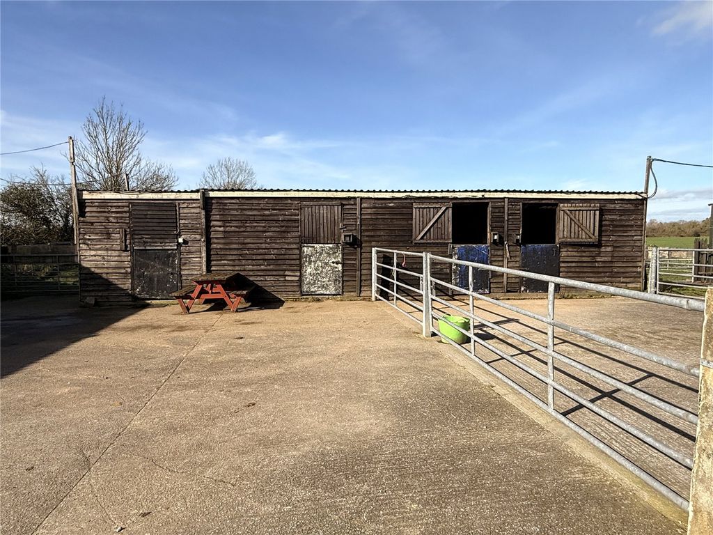 Property photo 3 of 39 Picture No. 13