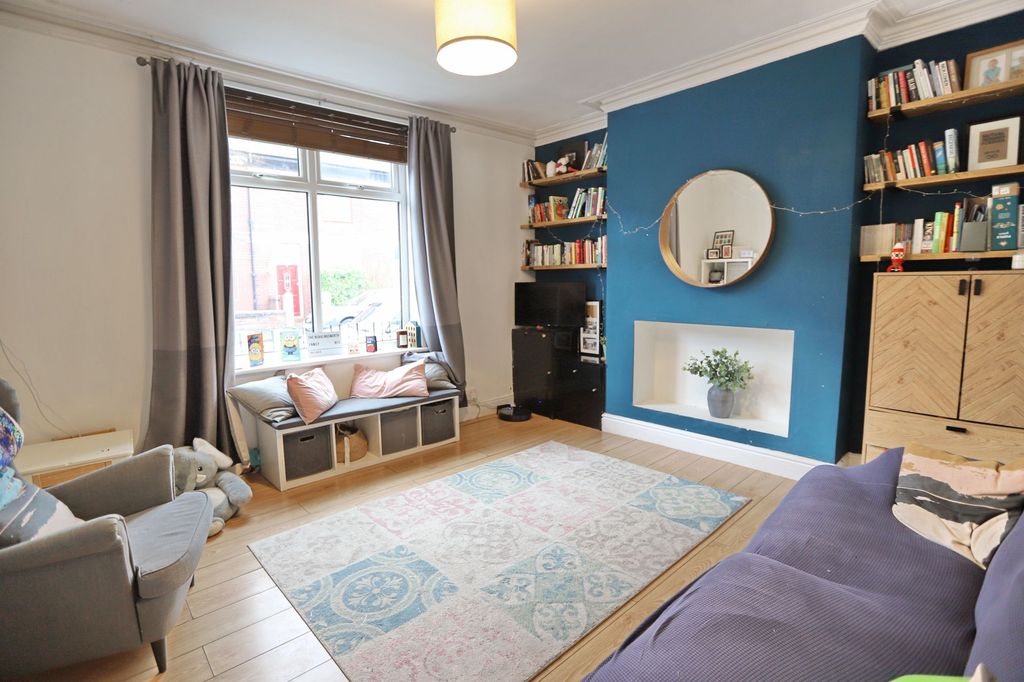 Property photo 3 of 16