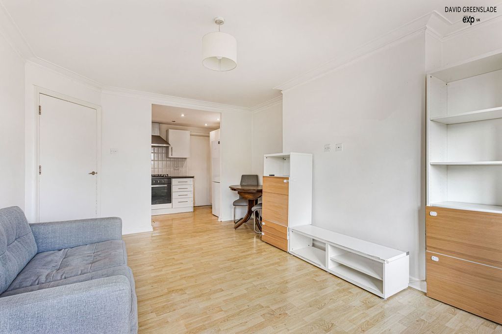 Property photo 3 of 12