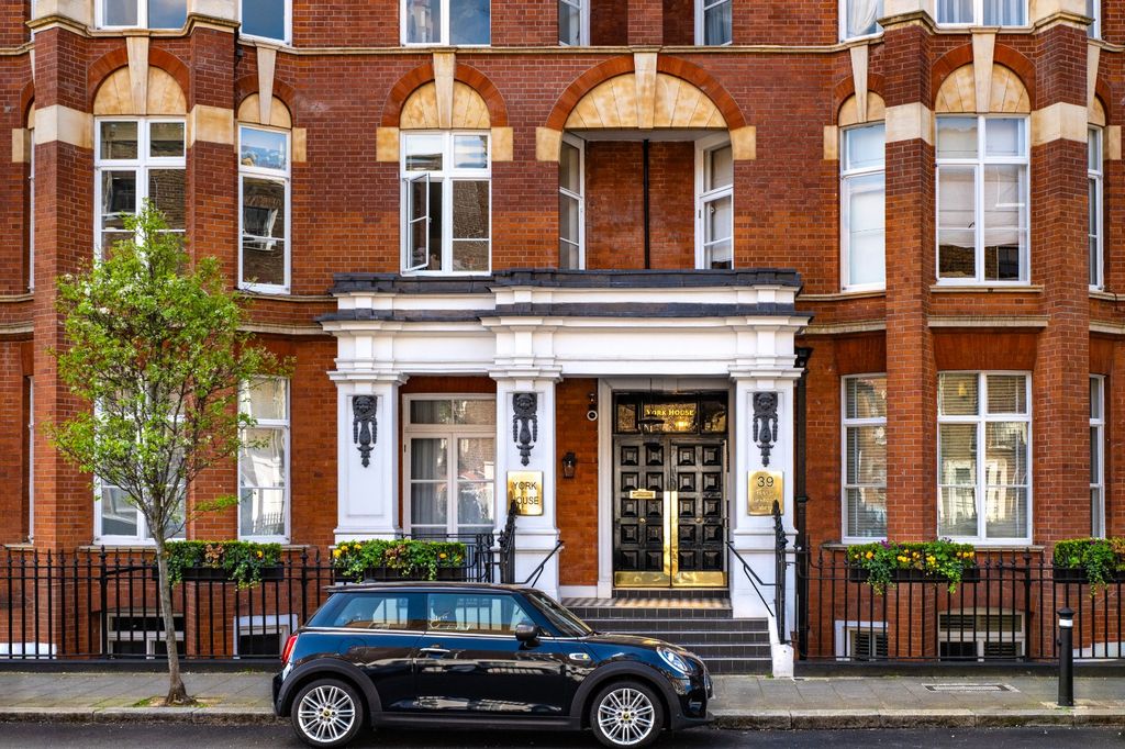 Property photo 1 of 23 Picture No. 28