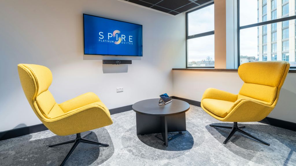 Property photo 3 of 23 Coffee Chairs.Jpg