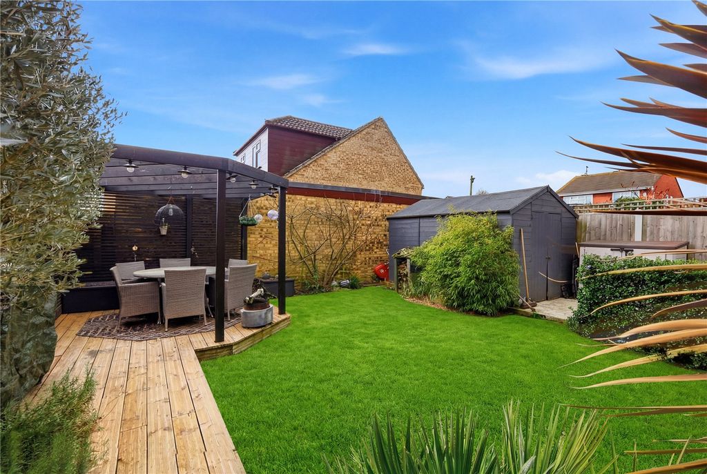 Property photo 2 of 19 Picture No. 45