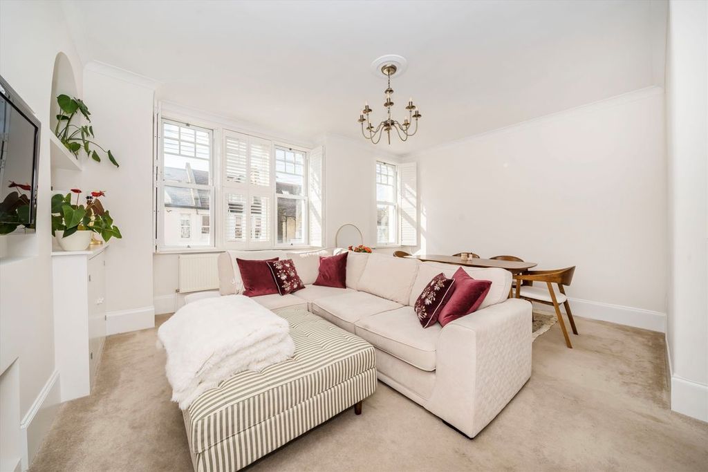 Property photo 2 of 6