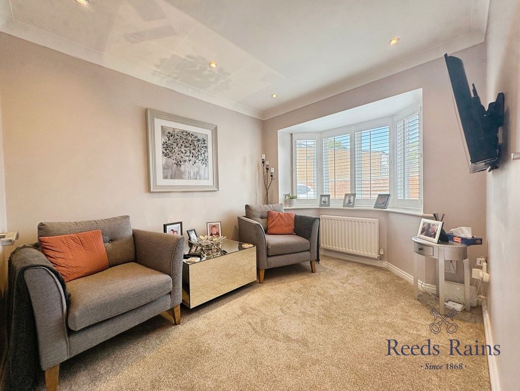 Property photo 3 of 21 Pbox-Img.Jpg