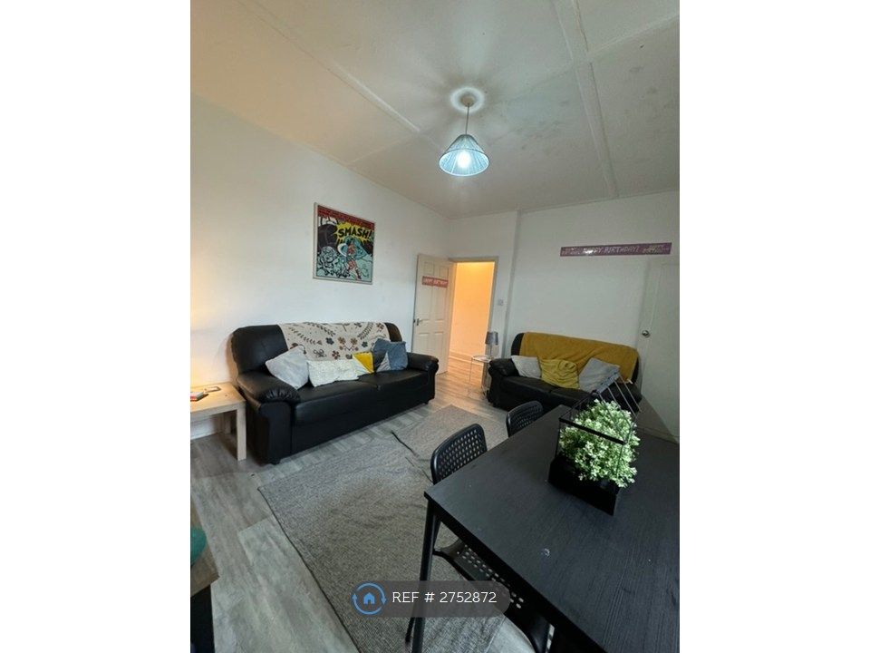 Property photo 2 of 29 Lounge