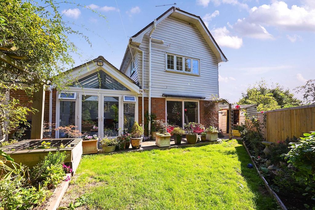 Property photo 1 of 21 Rear Garden
