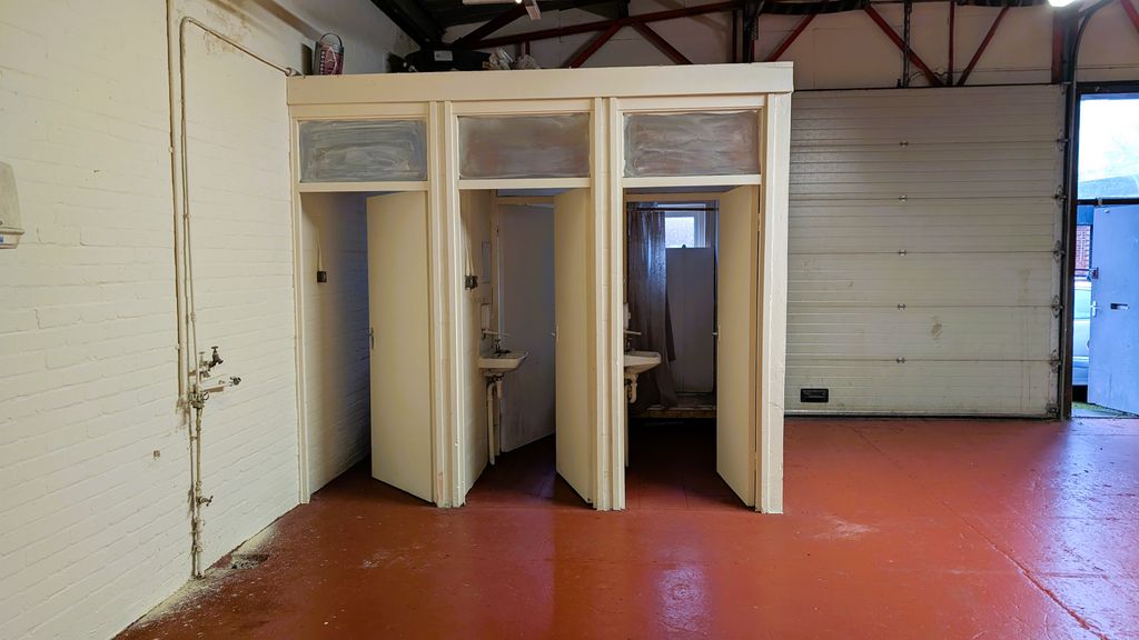 Property photo 3 of 7