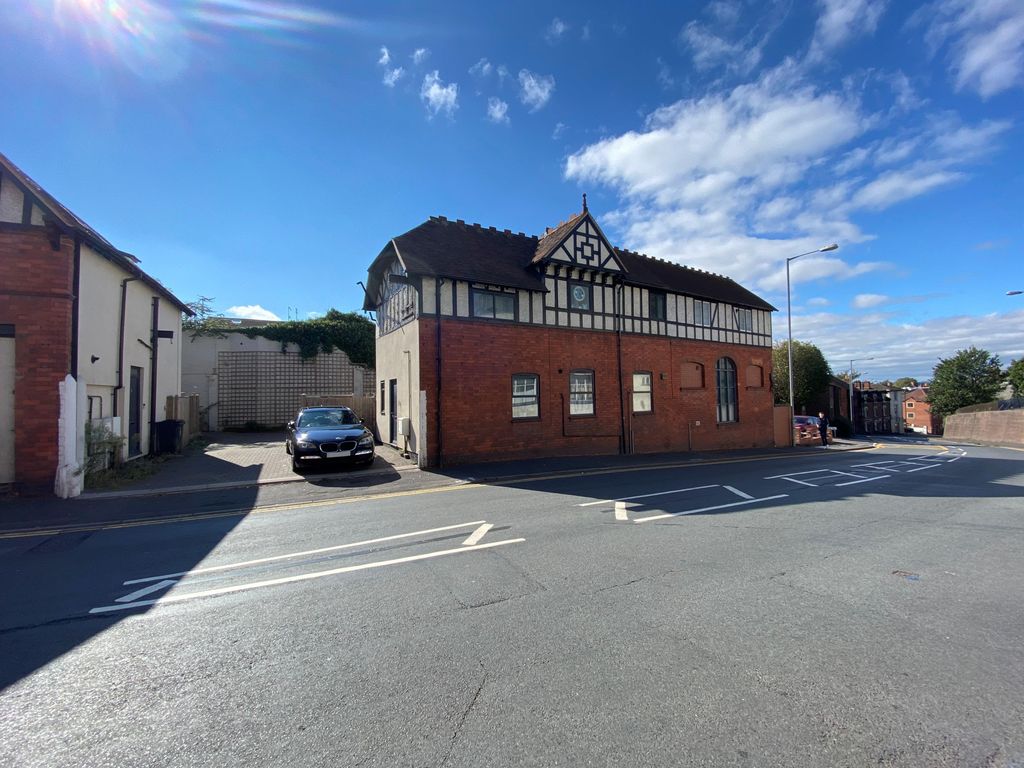 Property photo 1 of 7 Exterior