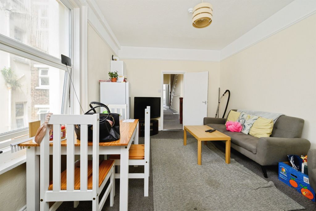 Property photo 3 of 30