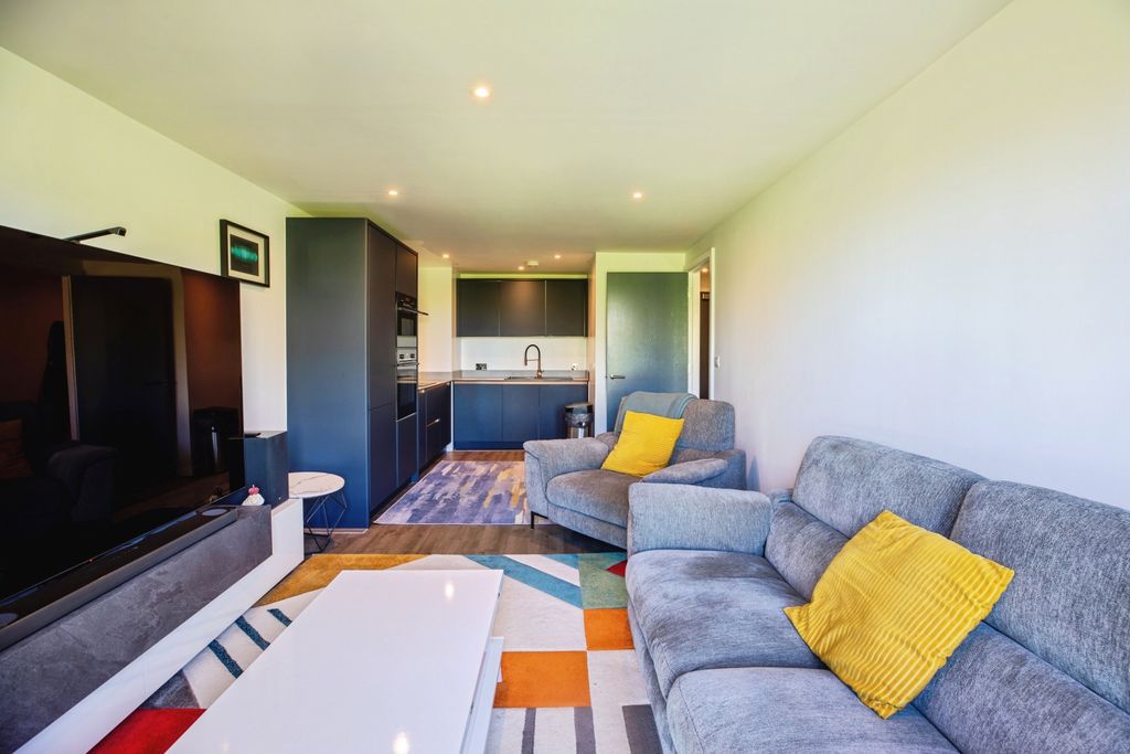 Property photo 2 of 19 Open Plan Living