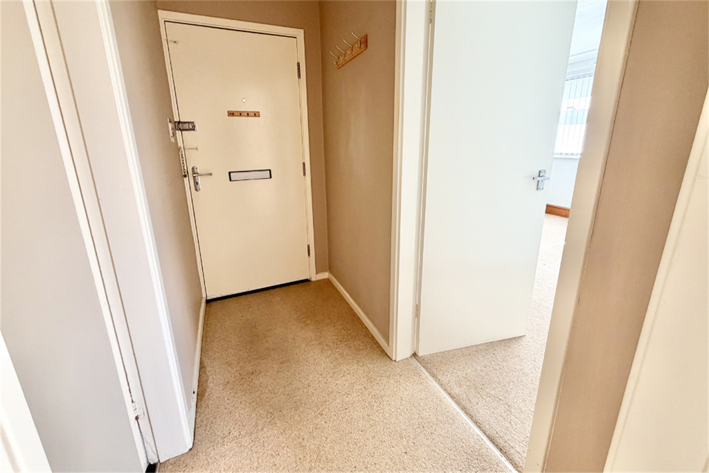 Property photo 3 of 9 Hall