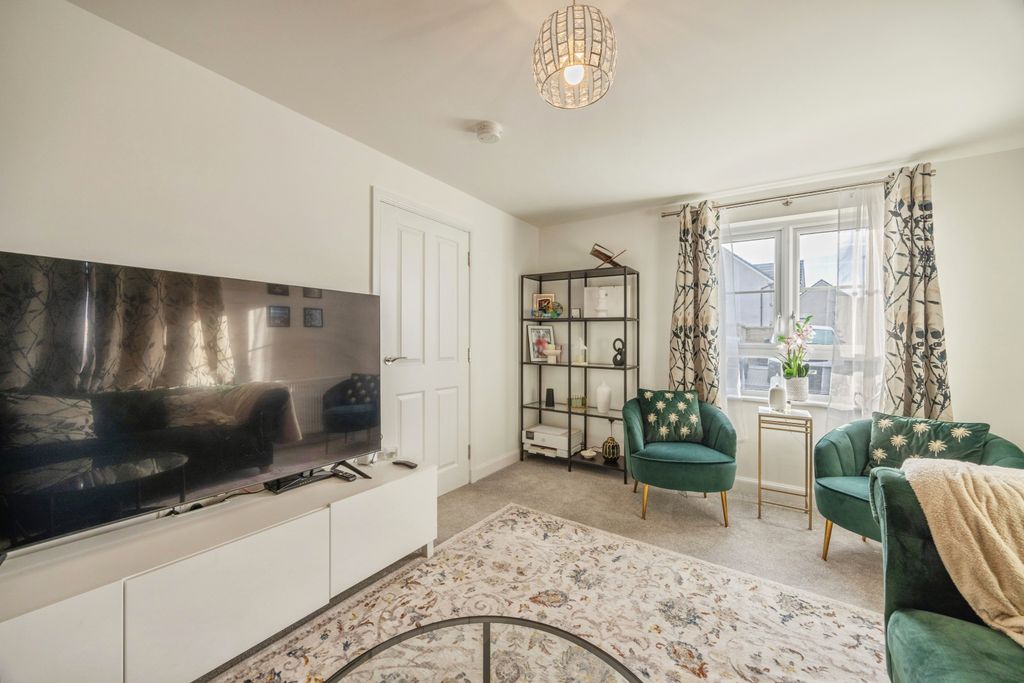 Property photo 3 of 20 2W8A4124-Hdr