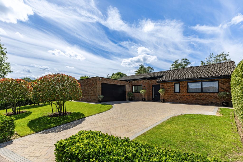 Property photo 1 of 16
