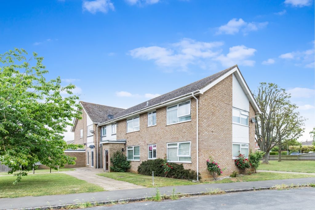 Property photo 1 of 7 94582