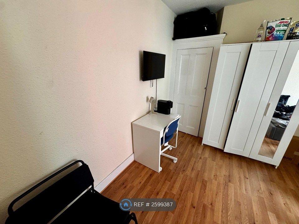 Property photo 3 of 6 Storage And Wfh Area