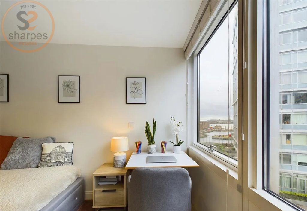 Property photo 2 of 10 101c84E2-Da7E-4A8d-A62B-4c467011Afe4