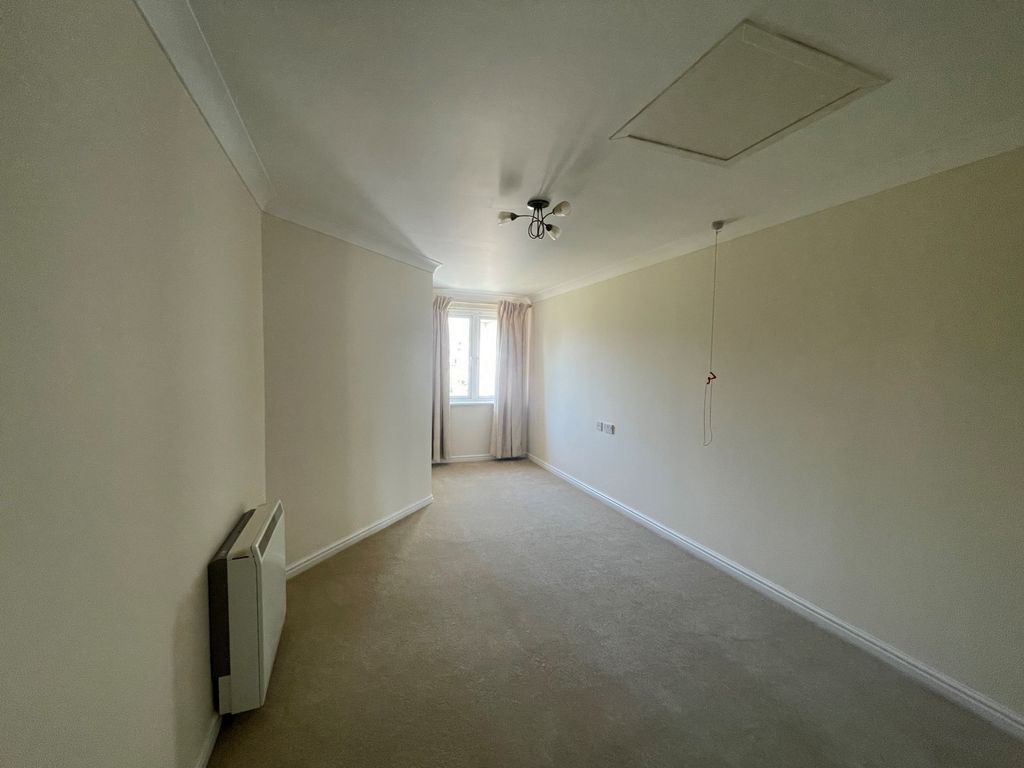 Property photo 3 of 8 Photo 3