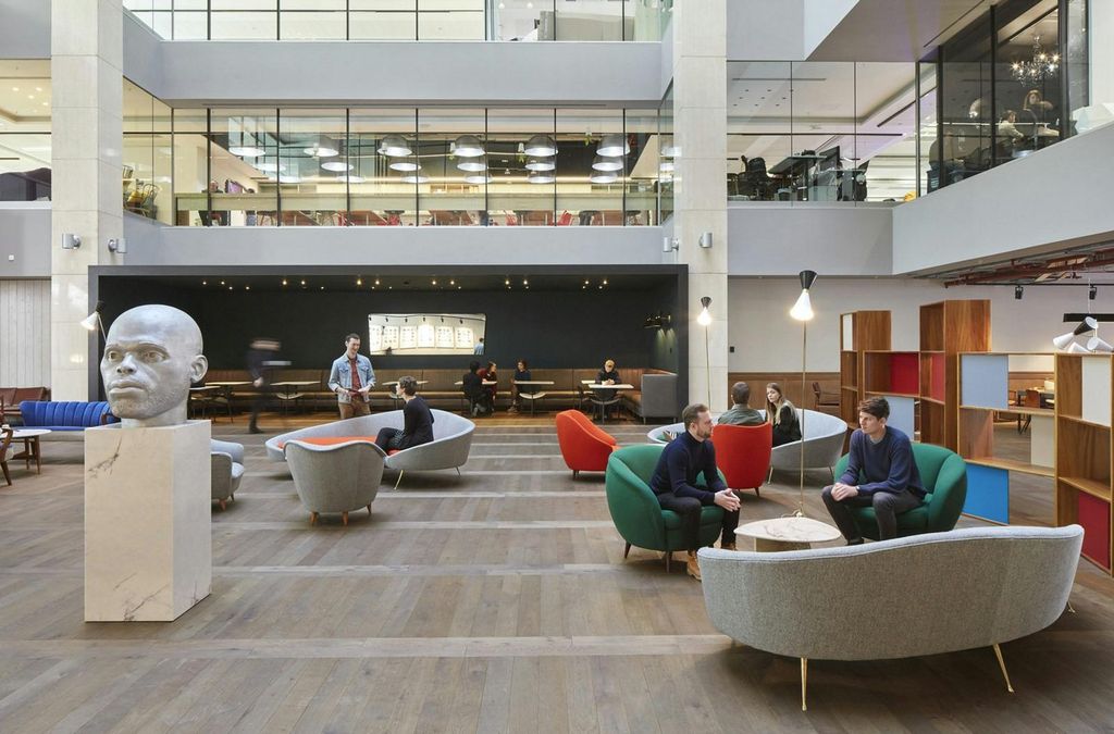 Property photo 3 of 16 Atrium