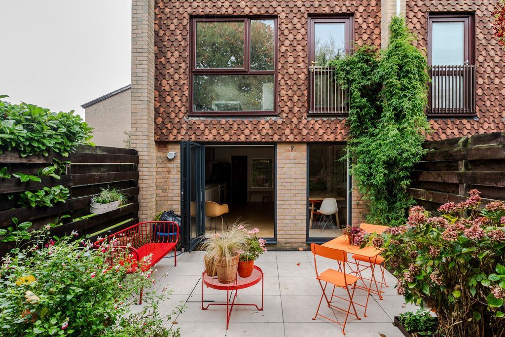 Property photo 2 of 29 317293 - 10 Deans Close-2.Jpeg