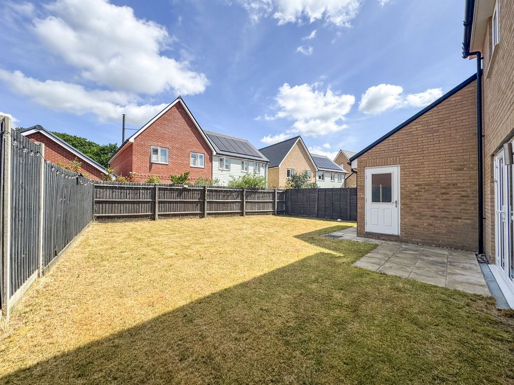 Property photo 2 of 20