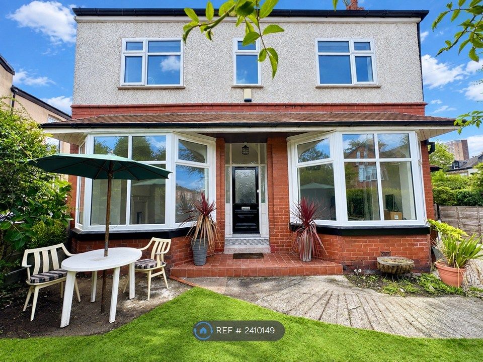 Property photo 2 of 24 Double Bay Fronted Family Home